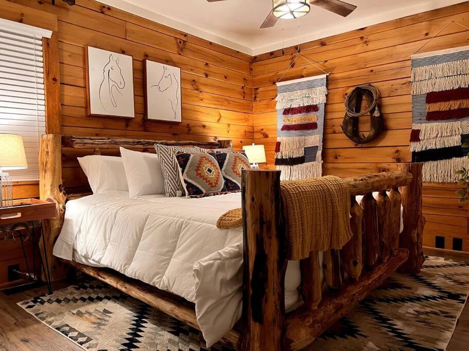 The Horse Cabin At Natural State Cabins Morning Star Dış mekan fotoğraf